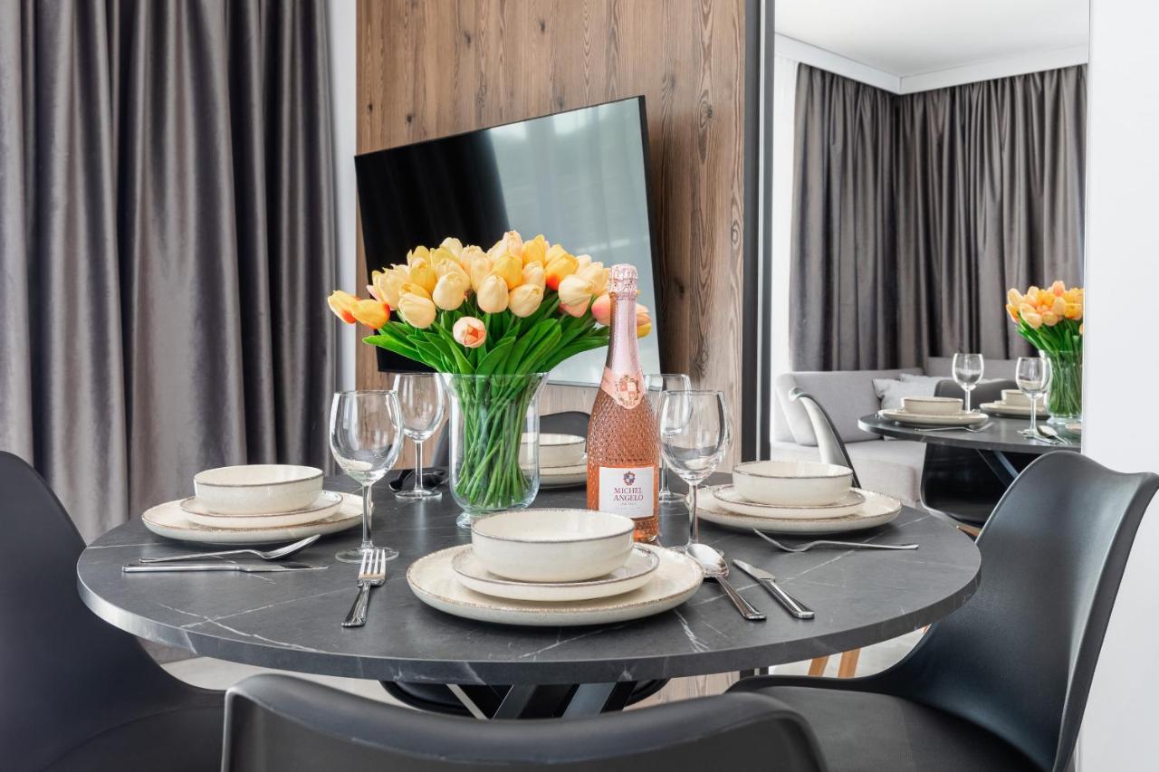 Sun Towers Lux Apartments By Renters Prestige Swinoujscie Exterior photo